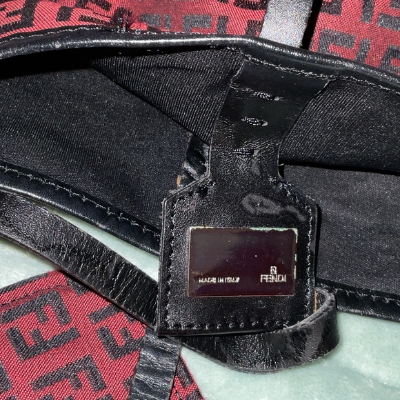 Fendi Red and Black Logo Canvas Tote with Matching Pouch 12X8 inch - Picture 10 of 12